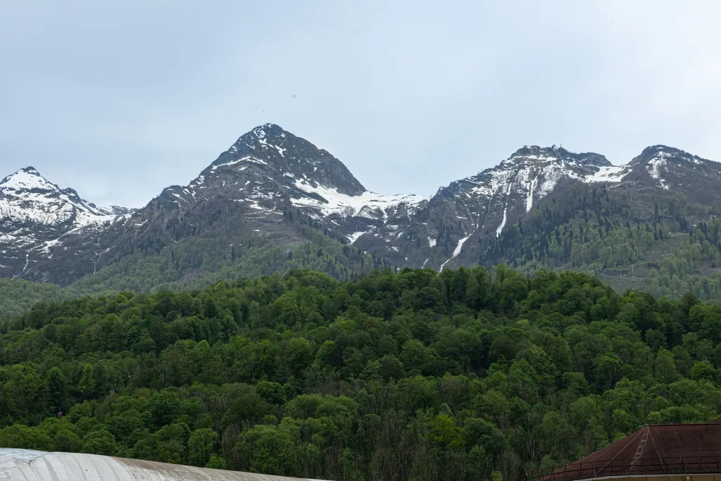 Квартира с видом на горы