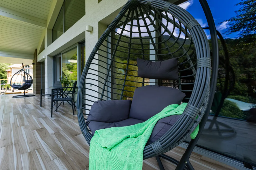 Квартира с 3 спальнями, камином с живым огнём и видом на горы