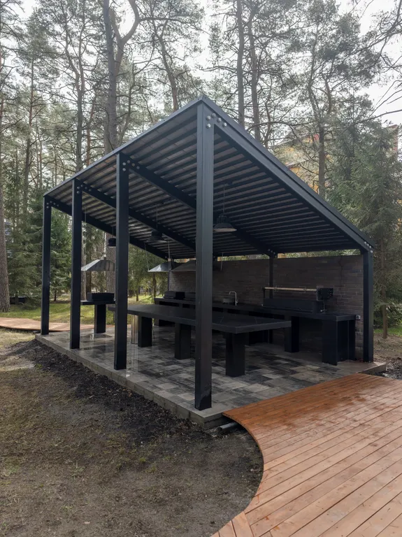 Двухуровневые апартаменты в центре Светлогорска