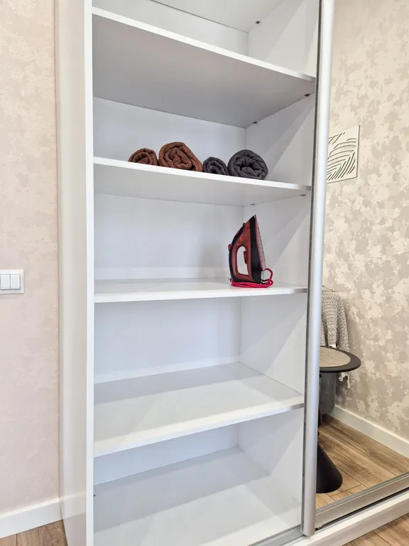 Потрясающая квартира с двумя балконами и видом на реку, лес и горы