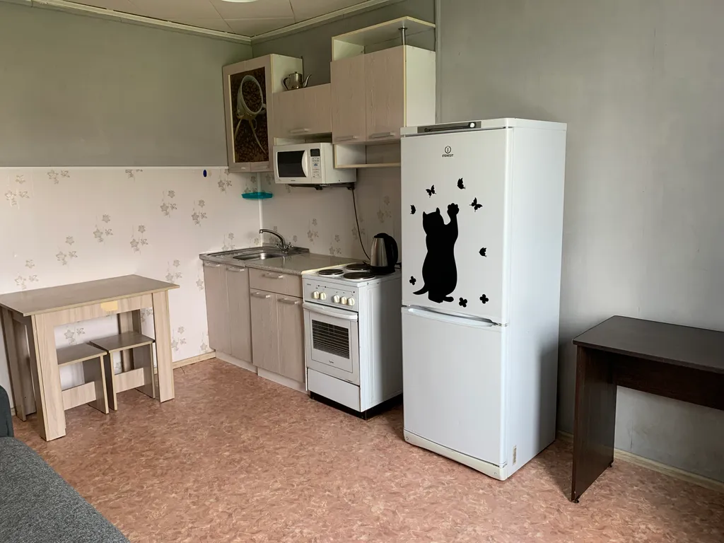 Студия в тихом районе через дорогу от Парка Юннатов