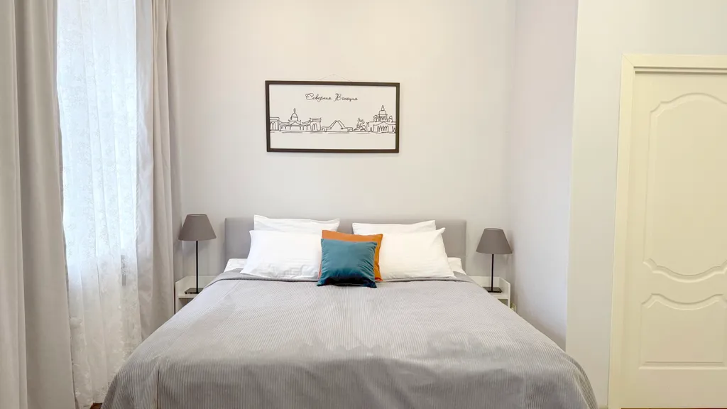 Квартира Квартира у Казанского Собора с камином — Санкт-Петербург