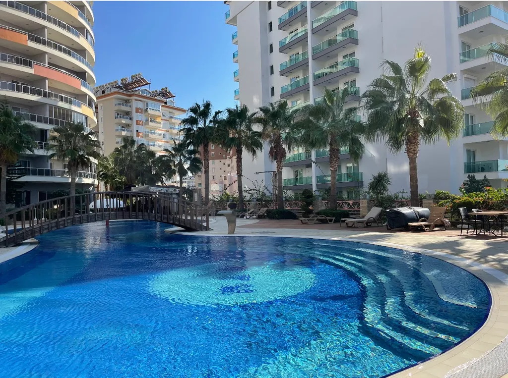 Видовой апартамент на море в центре