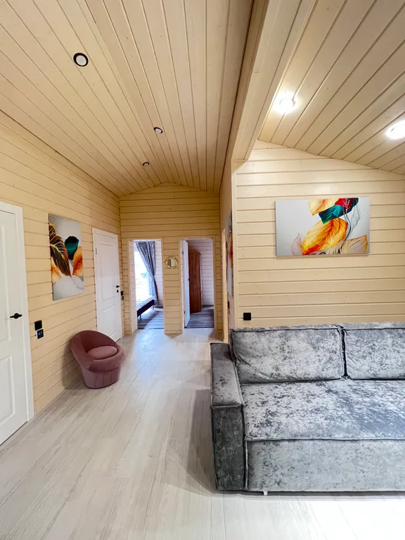 Дизайнерский коттедж возле курорта Игора (серый Balance)