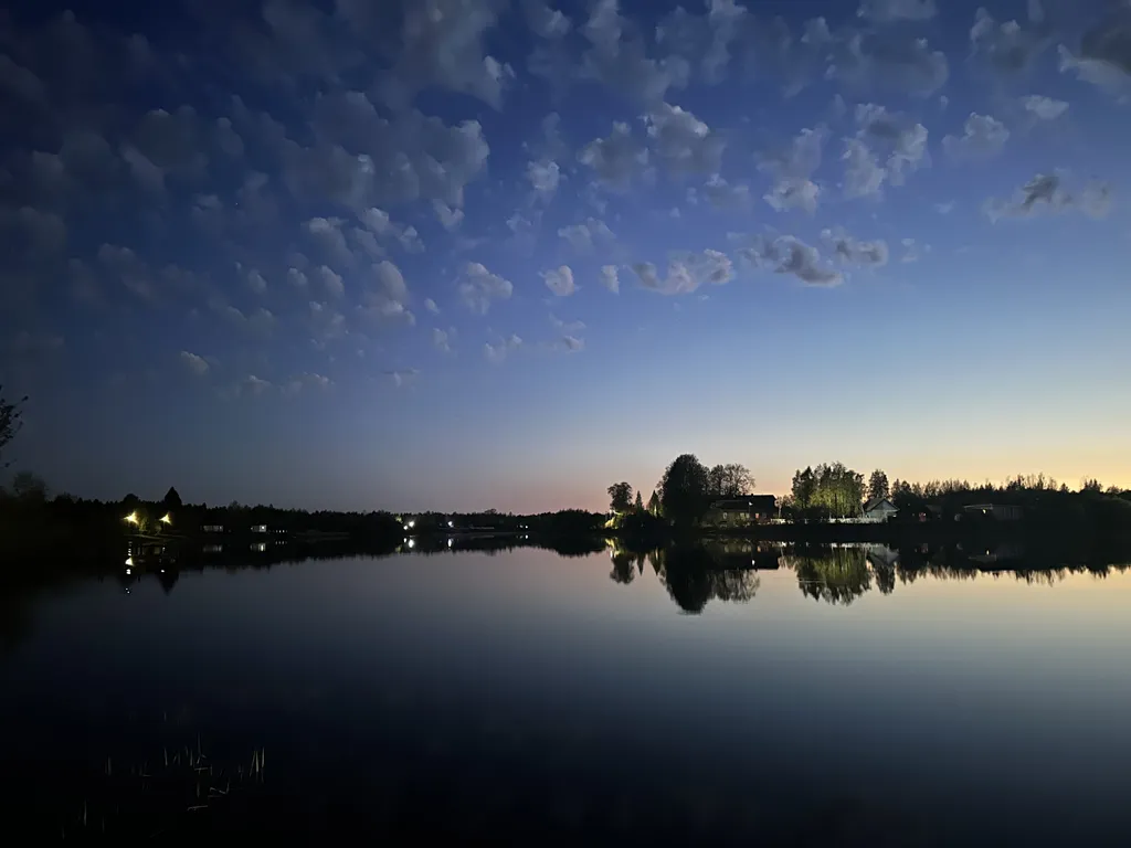 Коттедж Дом на берегу реки с камином и баней — Сясьстрой