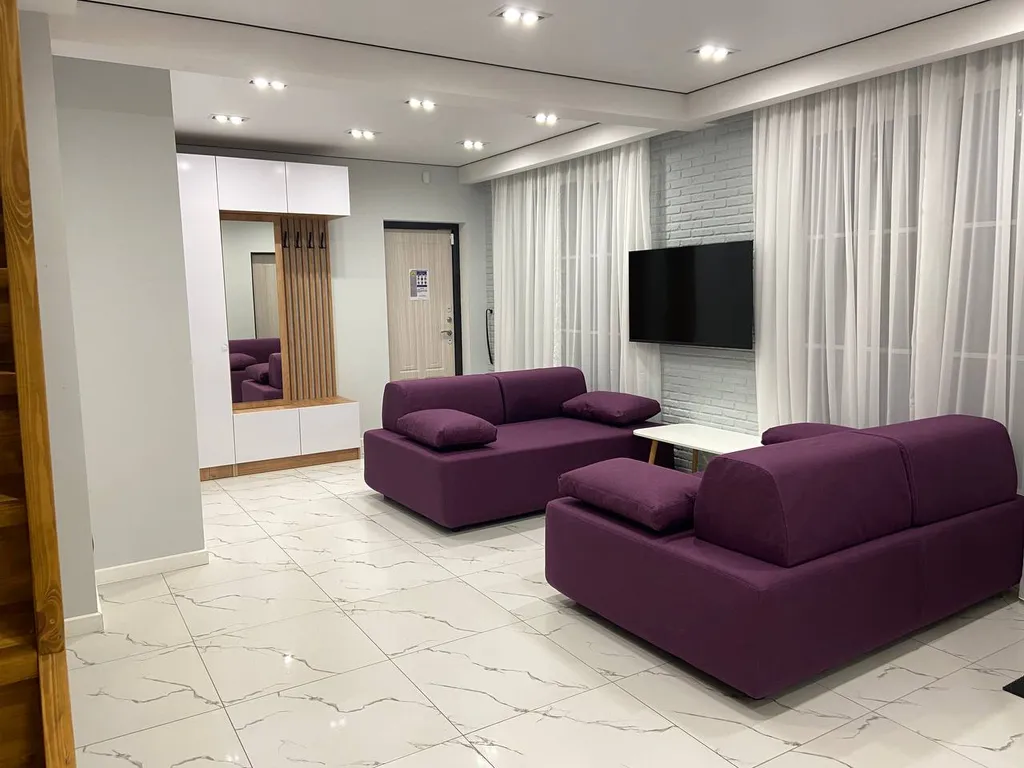 Коттедж Большой праздничный дом дуплекс для большой семьи или компании друзей — Новоселье