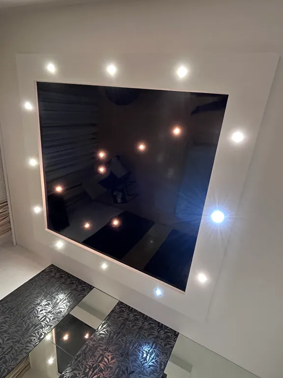 Квартира Квартира Апартамент Зазеркалье — Калининград