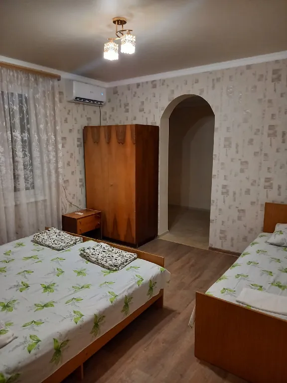 У Ани