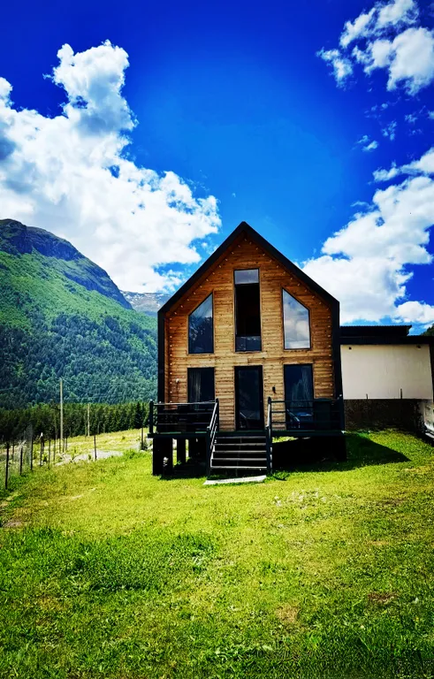 Уютный Barn House у Эльбруса с шикарным видом на Великие Горы Кавказа