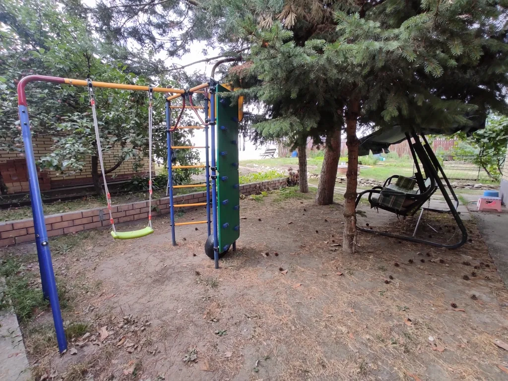 Дом на берегу Камского моря