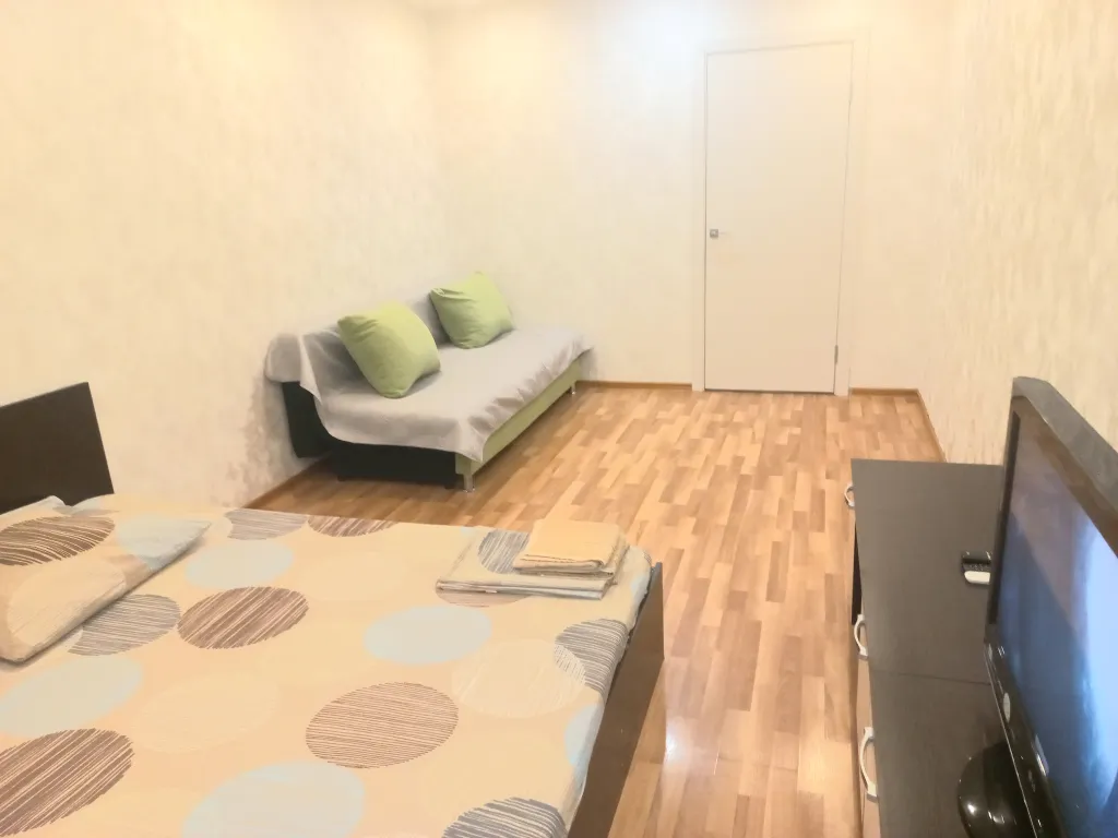 Шикарная квартира с огромной кроватью King Size