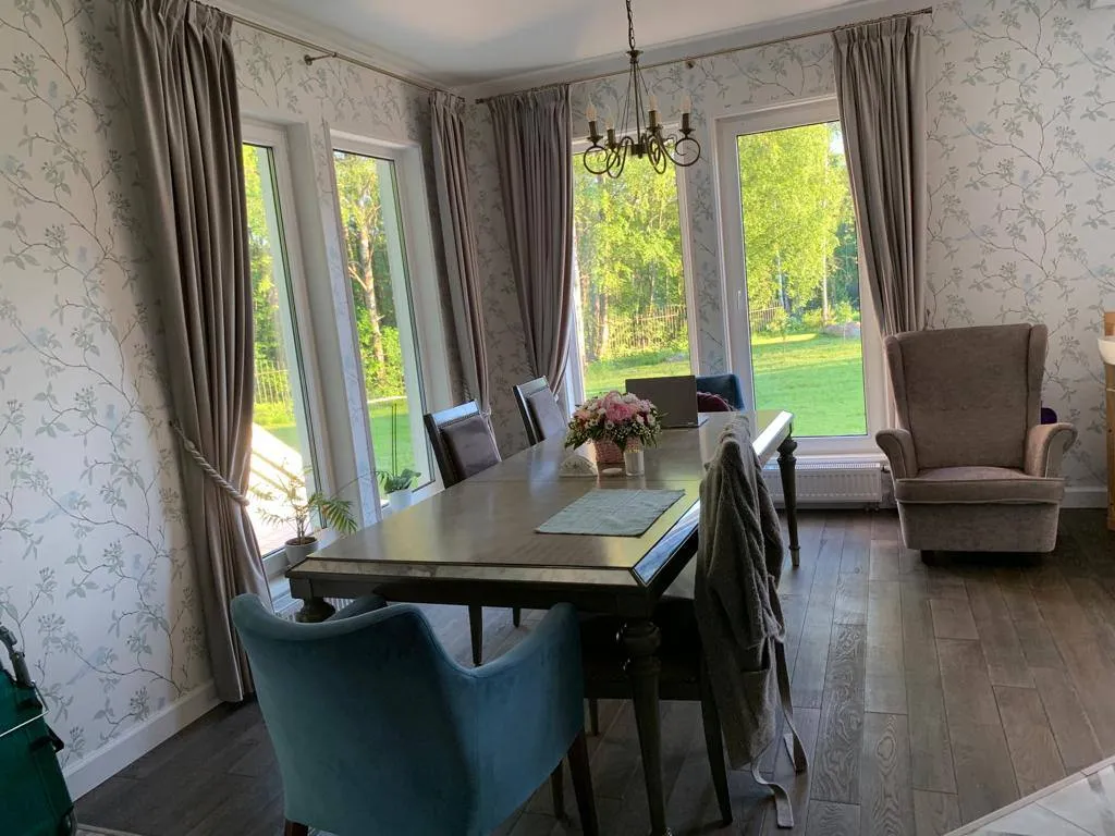 Коттедж MyHomeYourHome дизайнерский дом у леса — Первомайское