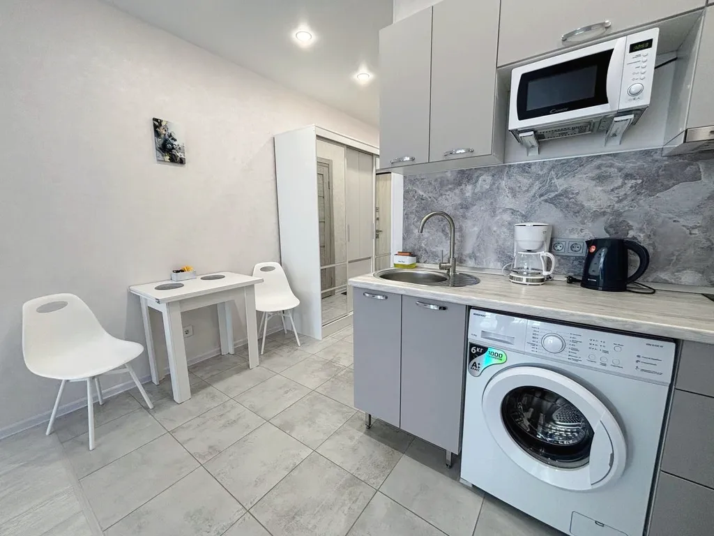 Новая студия с красивым видом в центральном районе