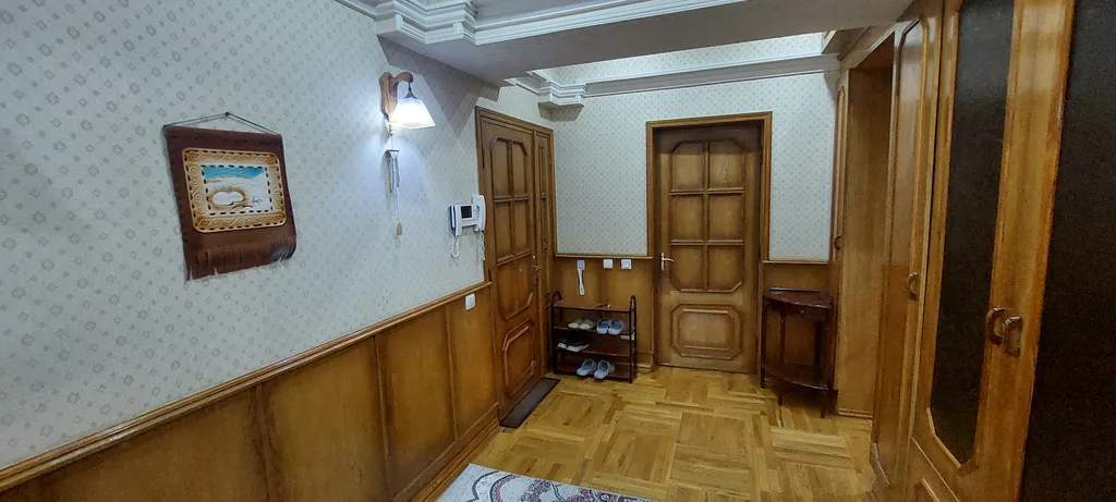 Большая и новая квартира в центре города