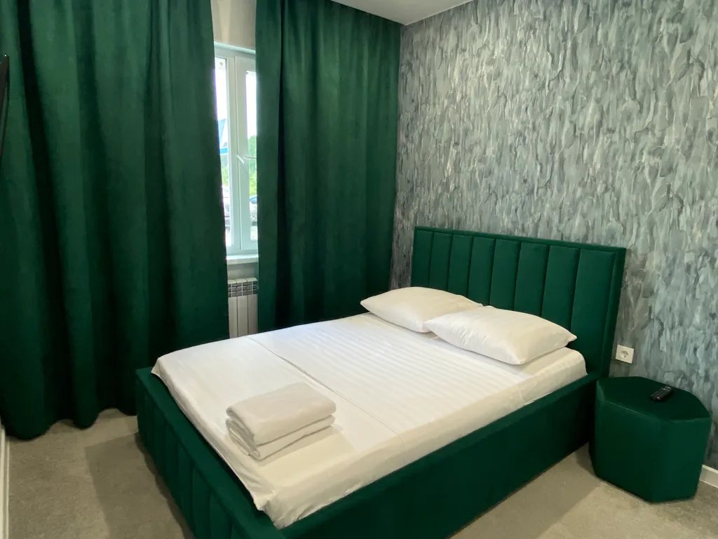 2ком- тц АУРА, Аэропорт, Жд Автовокзал