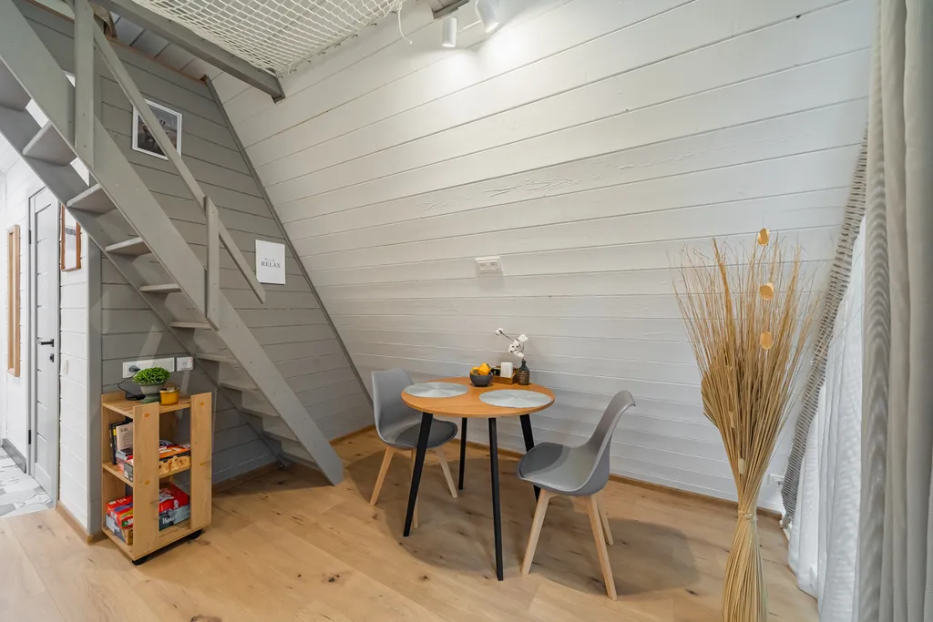 А-фрейм в сказочном зимнем лесу