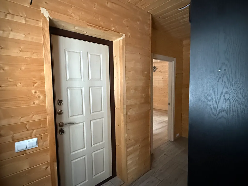 Уютный дом в лесу