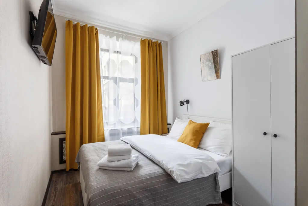 Квартира Комната с санузлом и видом во двор у Исаакиевского собора — Санкт-Петербург