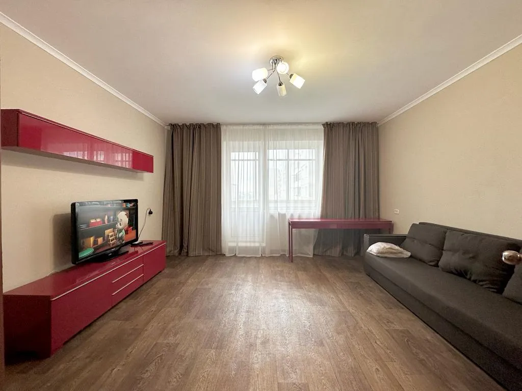 Уютная квартира у Планеты — аренда посуточно в Красноярск