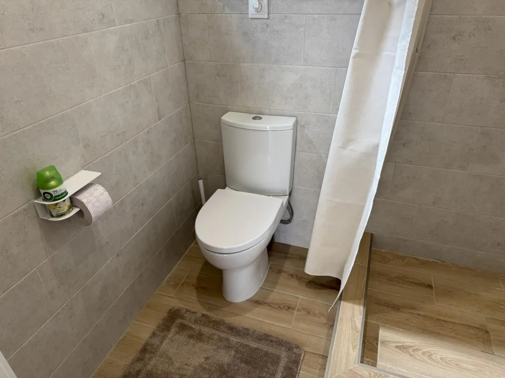 Коттедж Коттедж Барнхаус с террасой и закрытым двором - 7 минут до моря — Геленджик