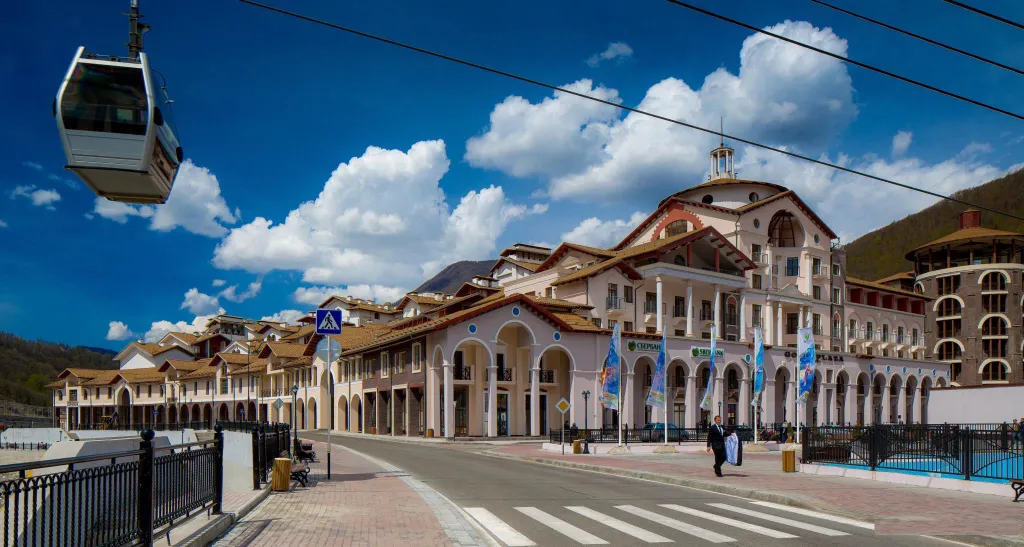 Апартамент 2 спальни с видом на реку и горы