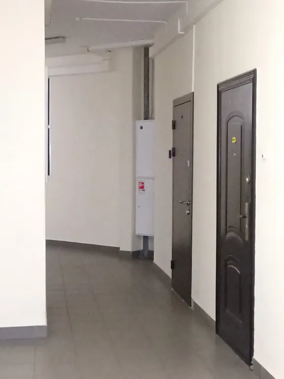 Вместительная квартира с видом на пруд рядом с метро