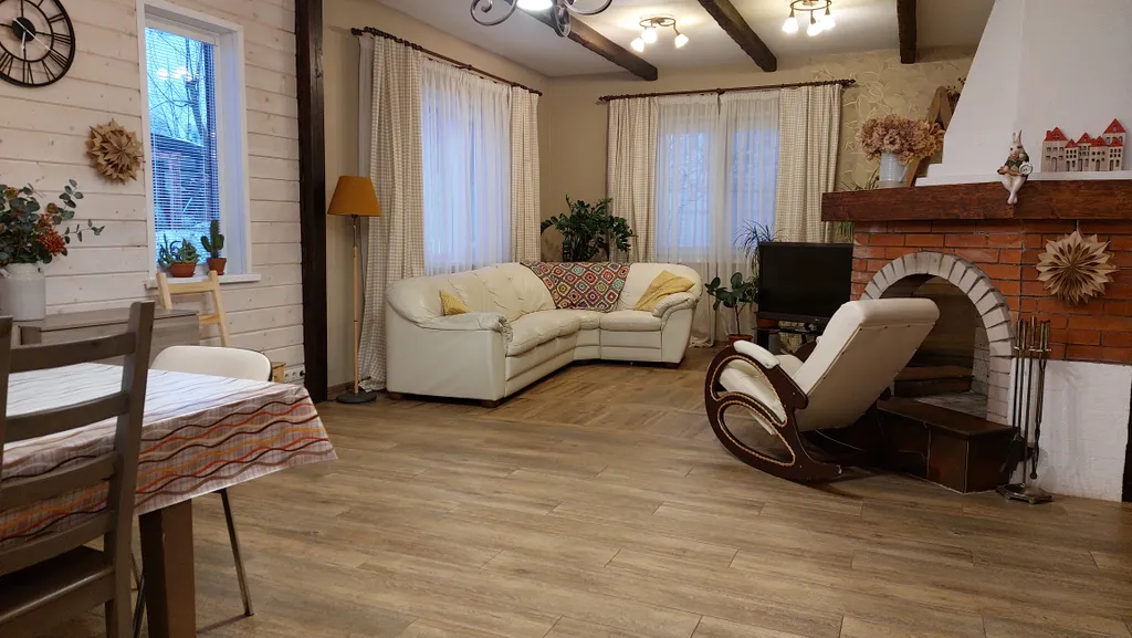 Коттедж Коттедж под сенью лесных деревьев — Москва