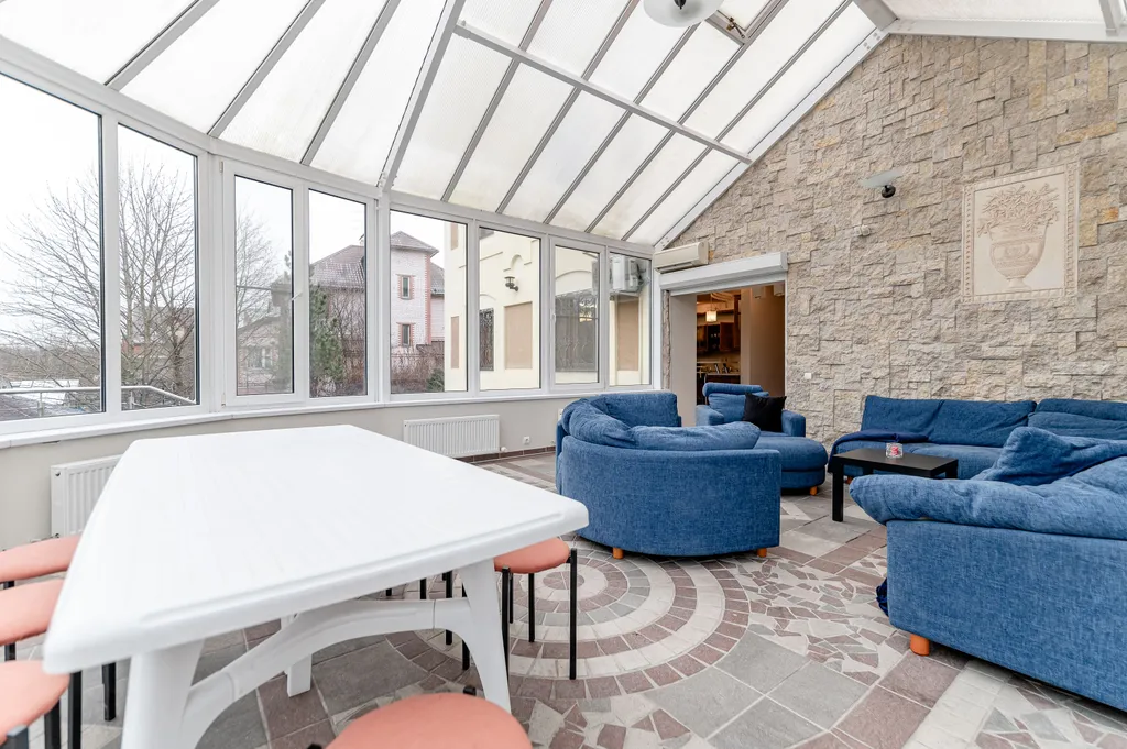 Отличный дом с бассейном и сауной