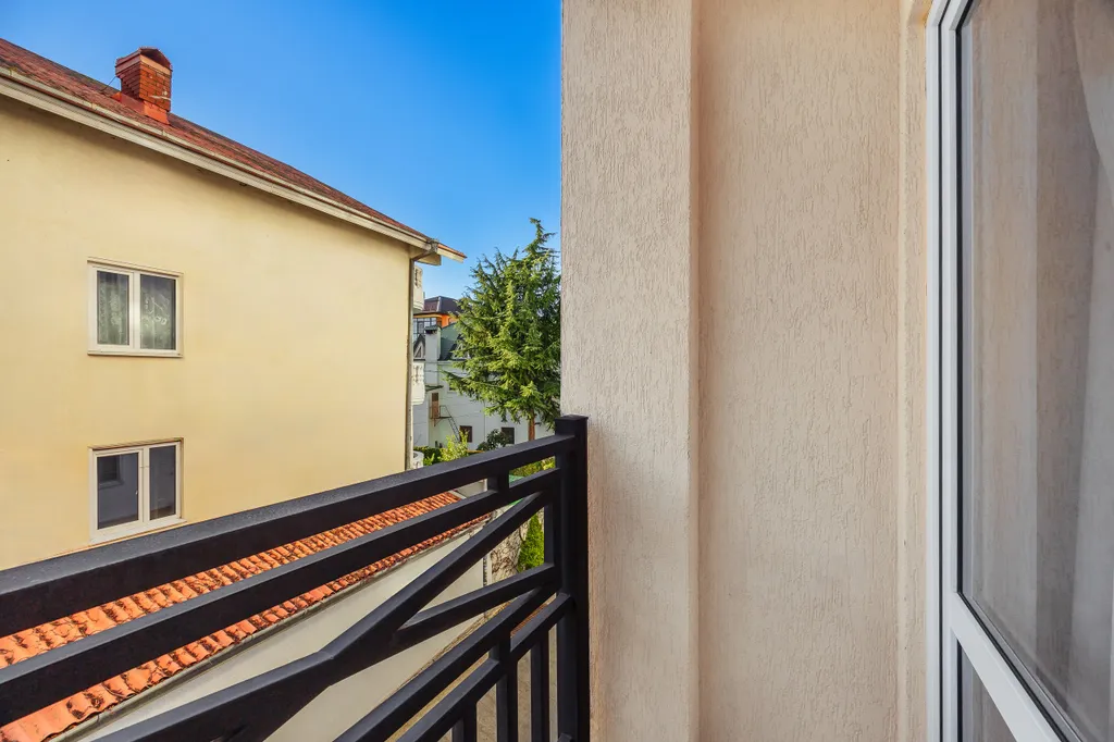 Квартира Уютные апартаменты у пляжа с подогреваемым бассейном — Сириус