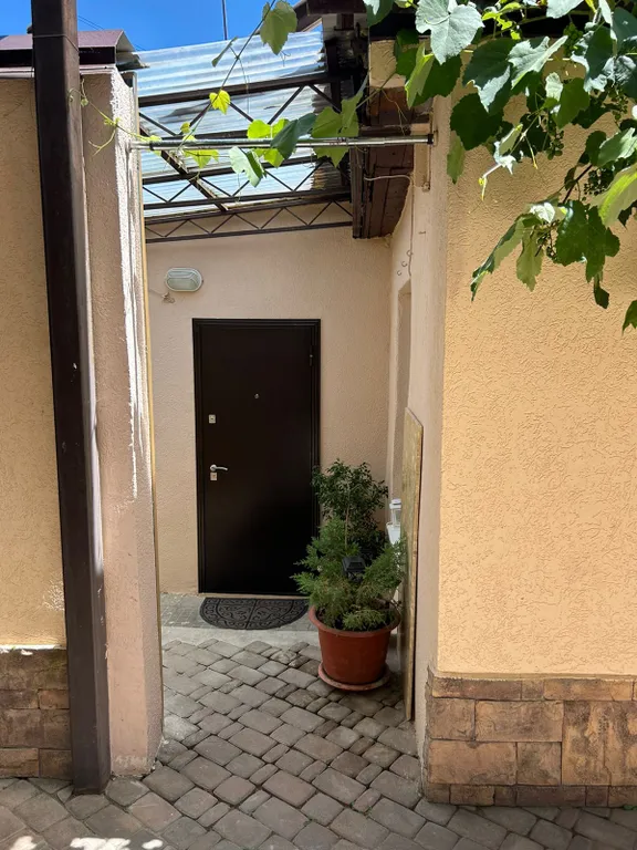 Коттедж Уютный комфортабельный домик в городе-курорте — Кисловодск