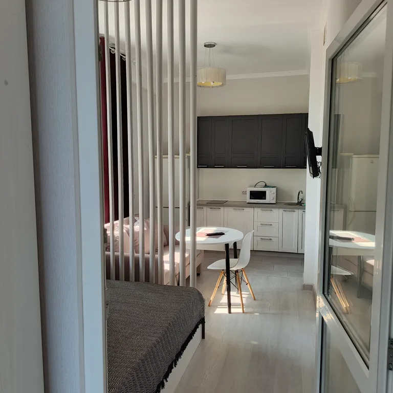 Квартира -студия с современным ремонтом