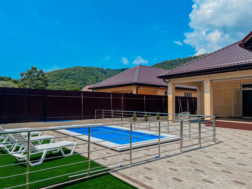 Коттедж Вилла на море — Прасковеевка