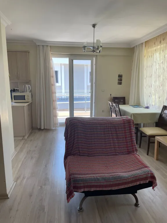 Апартамент с бассейном во дворе в райском уголке Ичмелера