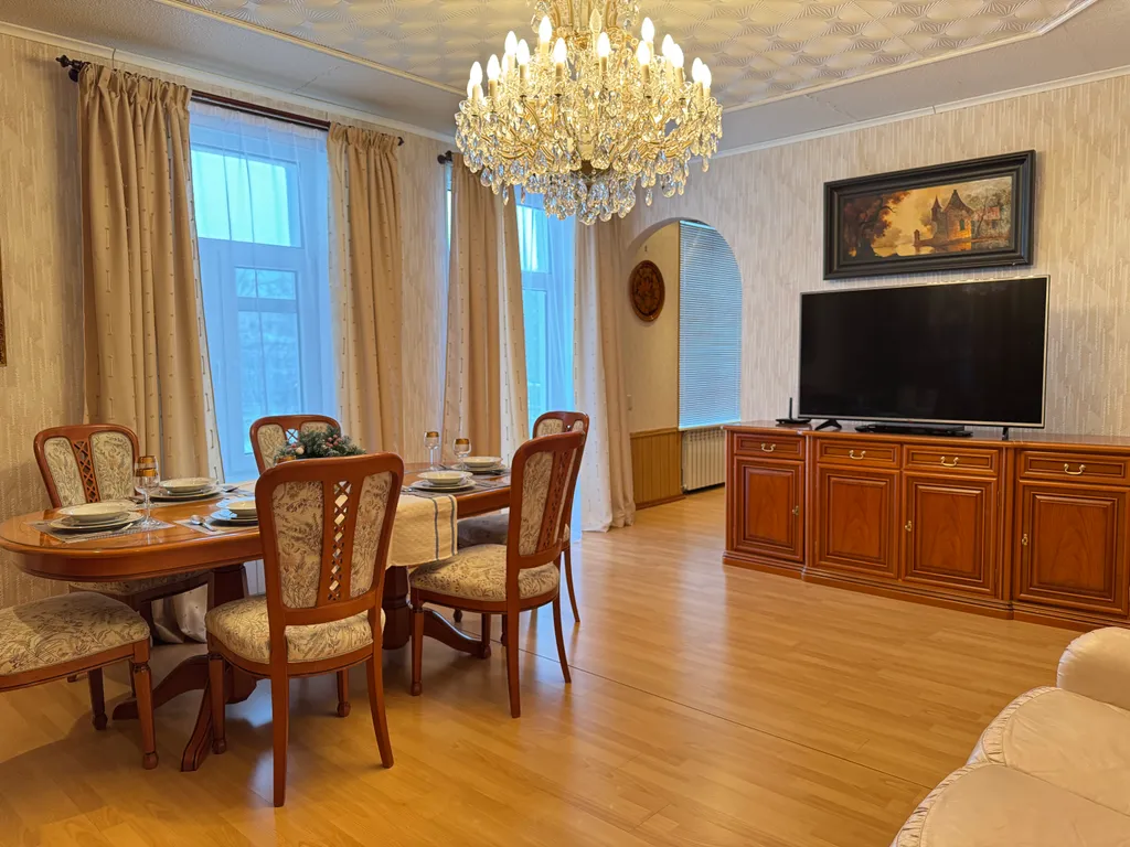 3х-комн, Купеческая роскошь на Набережной, исторический центр