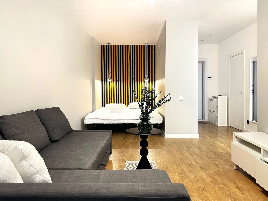 Студия на Новой Набережной с панорамным видом на Волгу