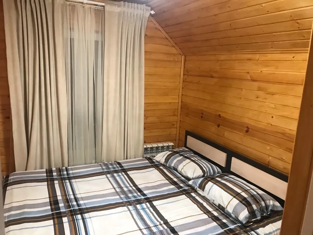 Коттедж 1-комнатный Дом — аренда посуточно в Боровск