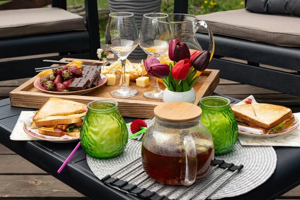 Треугольный дом у реки River House