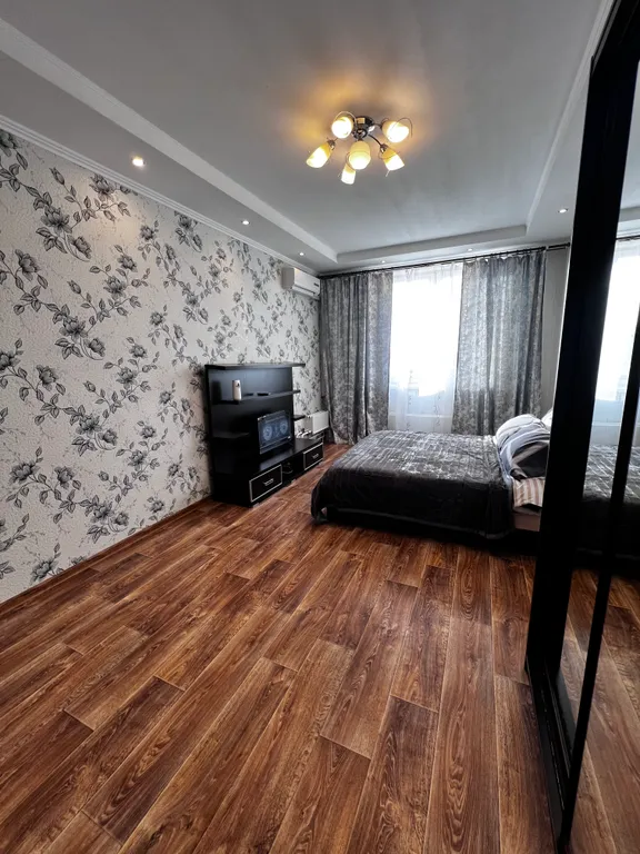 Квартира у ТЦ Планета — аренда посуточно в Пермь