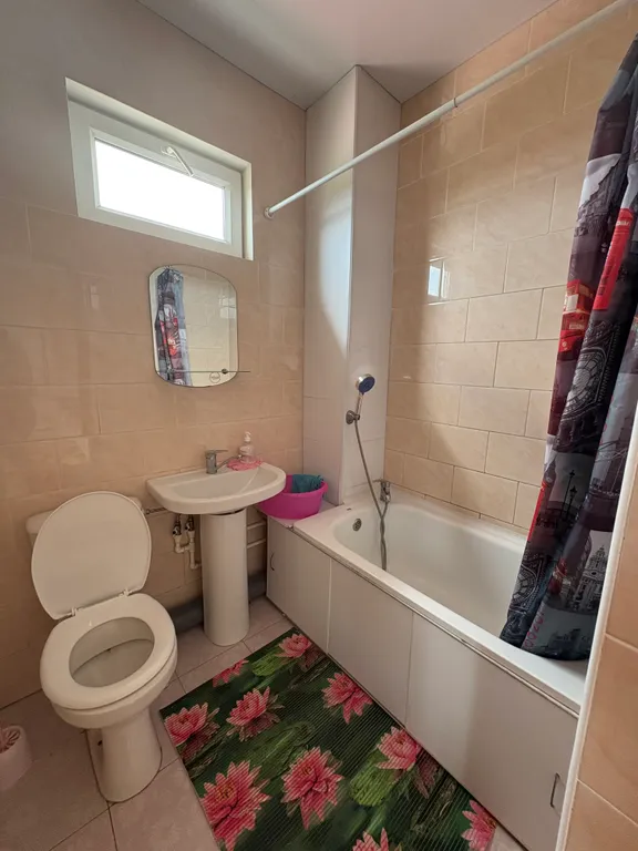 Четырёхместный номер с санузлом