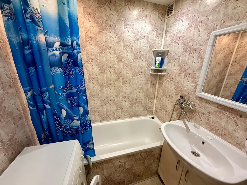 Квартира рядом с кафе Домино