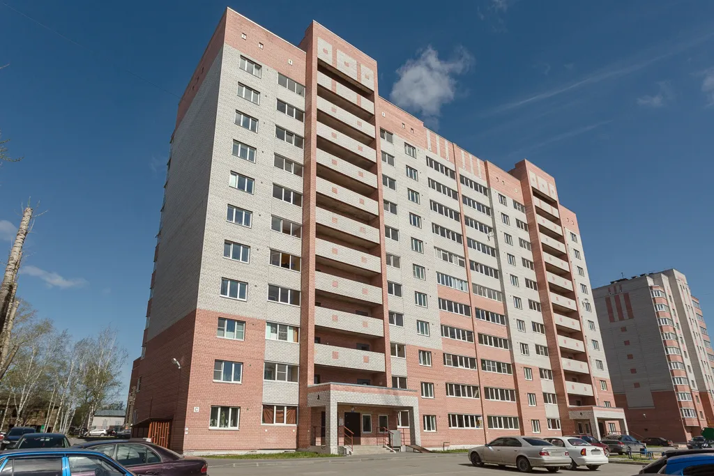 Уютные люкс апартаменты Каролина в новом доме в теплых тонах