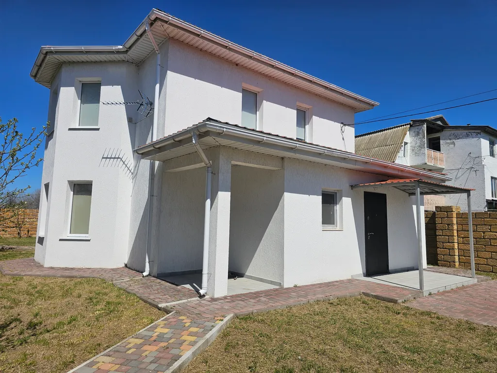 Коттедж Дом в 5 минутах от моря — Новоотрадное