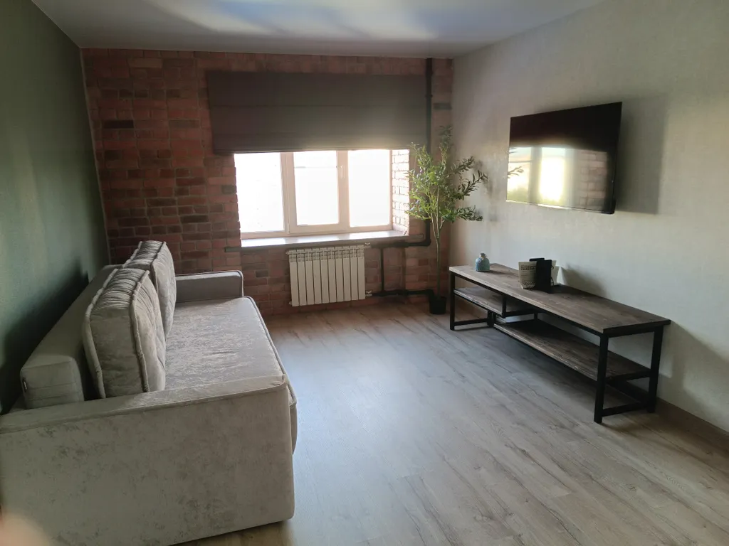 Просторный дизайнерский лофт в центре города