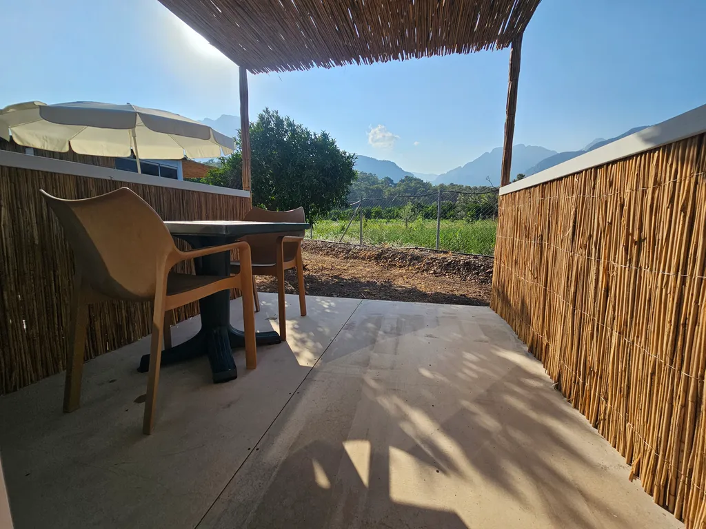 Бунгало с видом на горы Orange