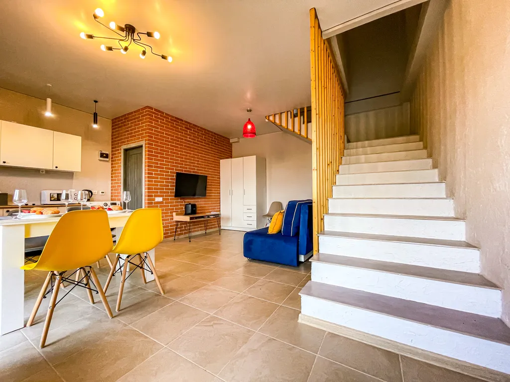 Большие апартаменты с кухней и стиральной машиной на берегу моря