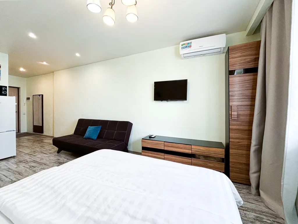 Студия возле ТЦ Мега