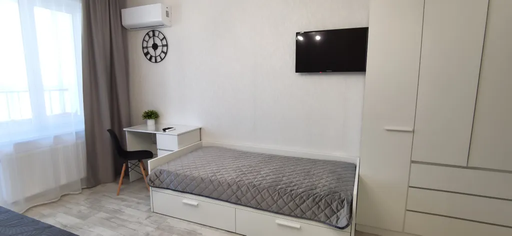 Квартира с обзорным видом и собственным сквером