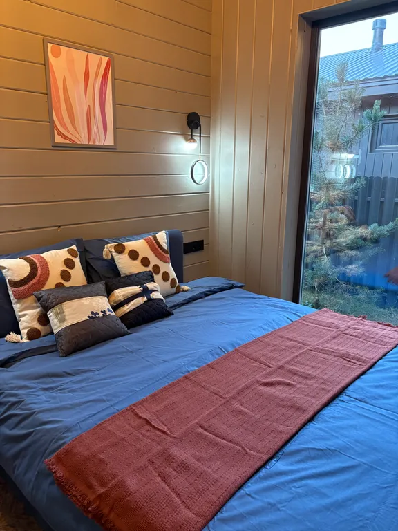 Коттедж Комфортный коттедж с сауной и купелью — Бугры