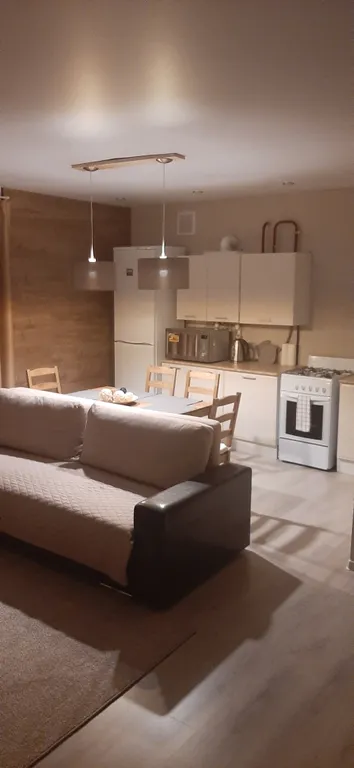 Дом в деревне с баней