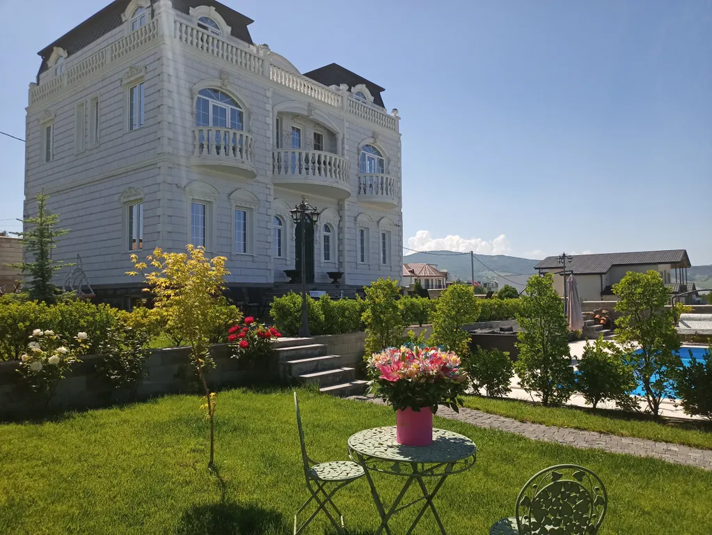 Shindisi Residence, VIP Villa